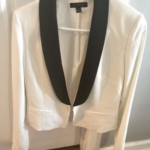 Ann Taylor, size 4 white and black jacket. Worn once.